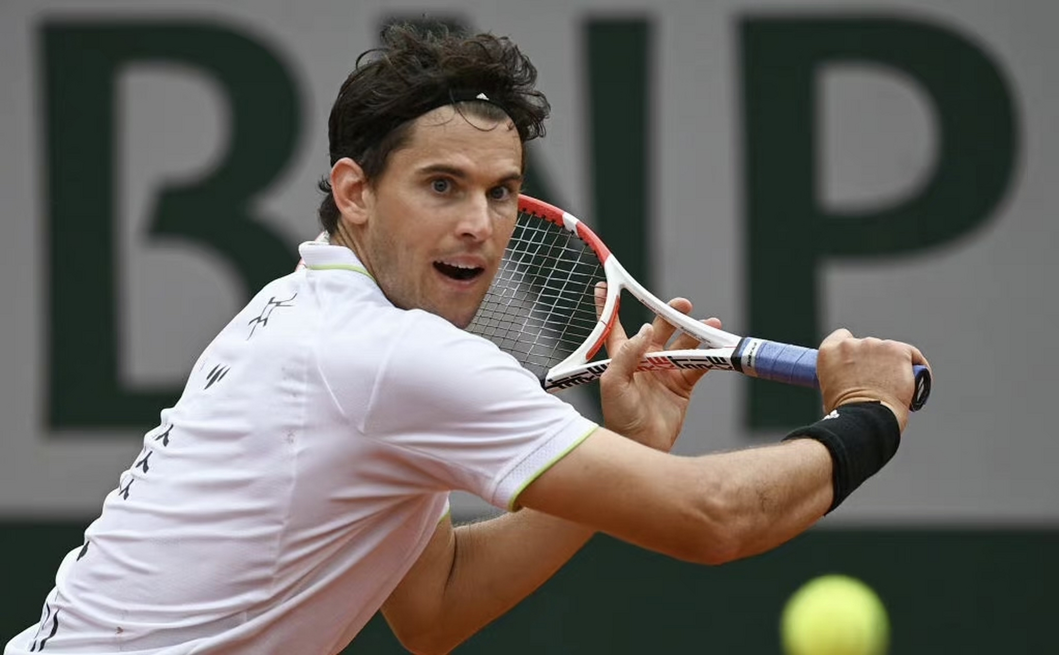 NG28-蒂姆回归赛场，大胜首场状态亮眼，TES观众沸腾！的简单介绍