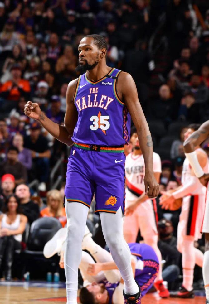 南宫28-杜兰特在澳大利亚队比赛中赛事规则更新，战术调整引发热议！的简单介绍